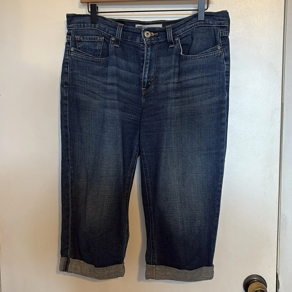 Levi’s Medium Wash Denim Bermuda Shorts 8 / 29